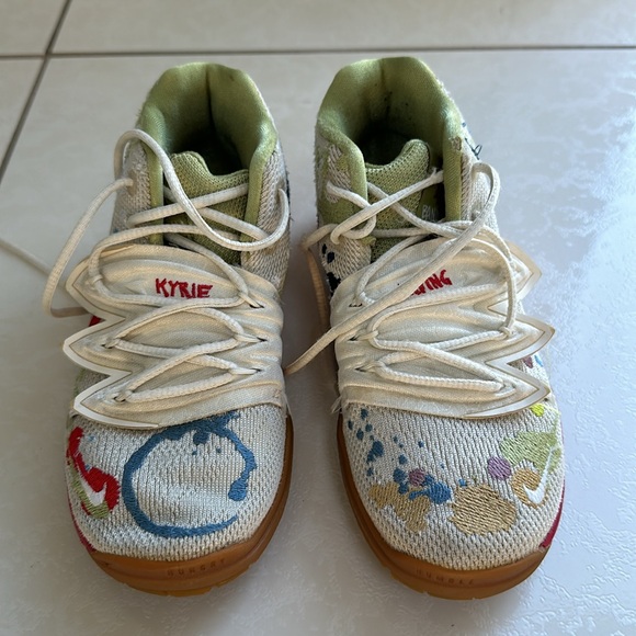 Nike Bandulu X Kyrie, preschool size 1 - Picture 3 of 8